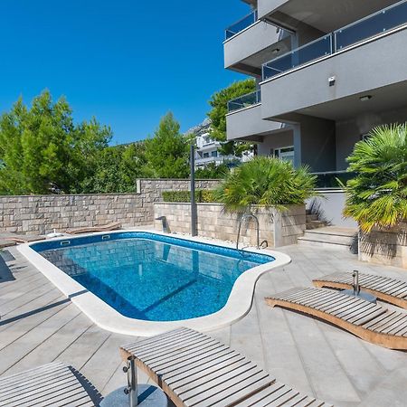 Villa Em Makarská Exteriér fotografie