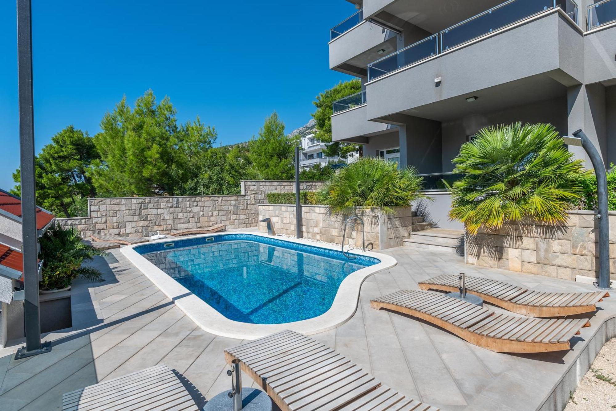 Villa Em Makarská Exteriér fotografie