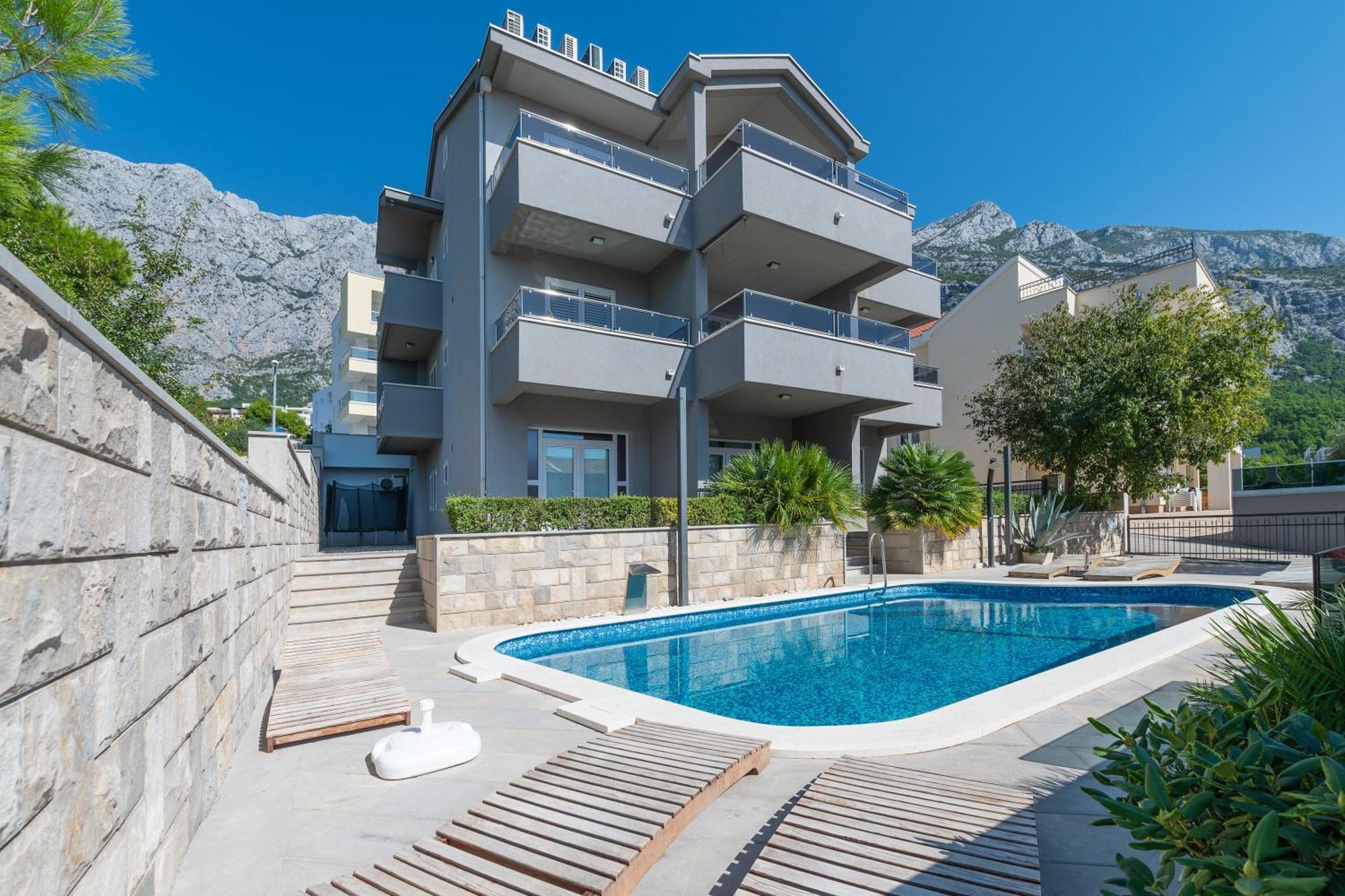 Villa Em Makarská Exteriér fotografie
