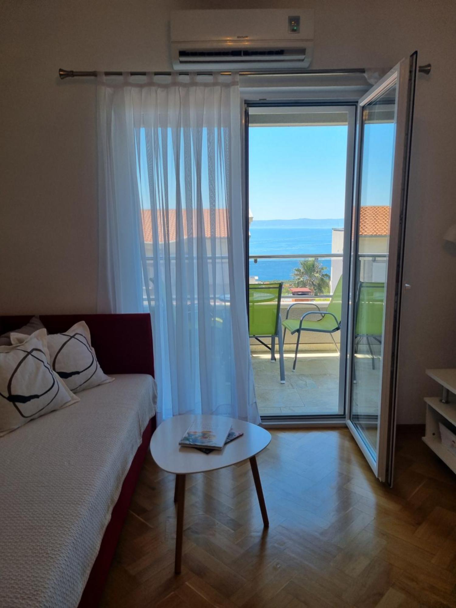 Villa Em Makarská Exteriér fotografie