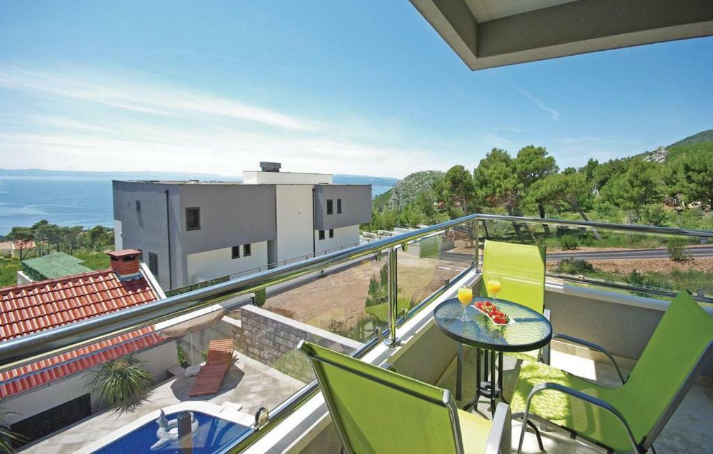 Villa Em Makarská Exteriér fotografie