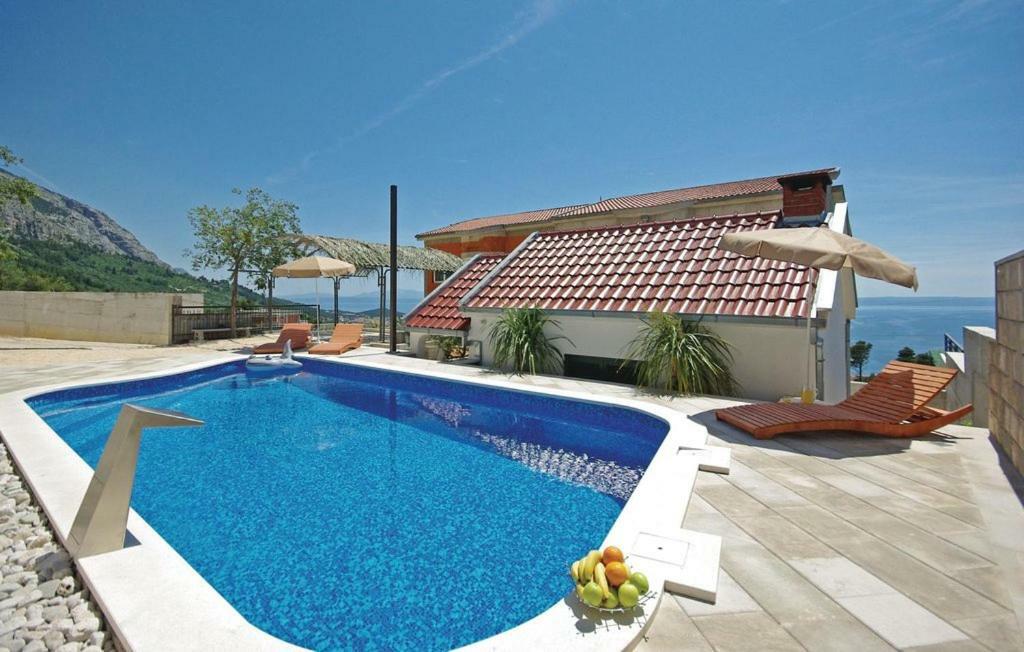 Villa Em Makarská Exteriér fotografie
